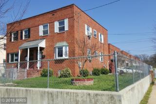 746 51st St, Washington, DC 20019-5827