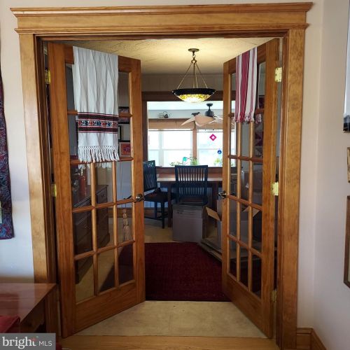 177 Upper Fry Rd, Trenton NJ  08628-2734 exterior