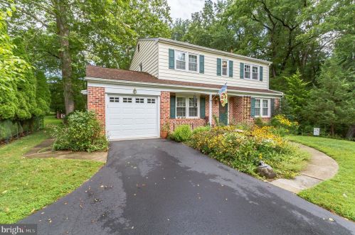 420 Ivy Ln, Glen Mills, PA 19342-1323