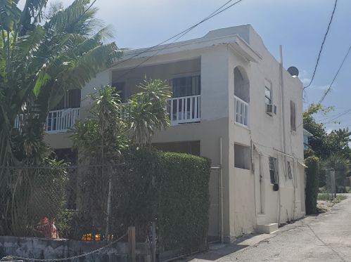 705 Palm Bch Lk Blvd, West Palm Beach FL  33401-2841 exterior