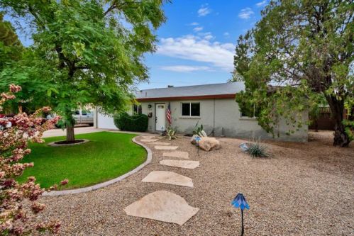 7715 4th St, Scottsdale, AZ 85251-5711