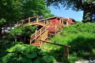 181 Seacliffe Rd, Rochester, NY 14622-1334