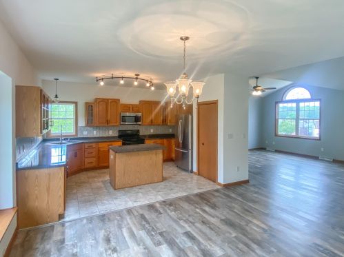 2613 Great Forest Dr, West Bend, WI 53090-1059