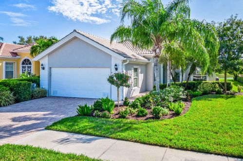 7050 Toscana Ct, Naples, FL 34114-2728
