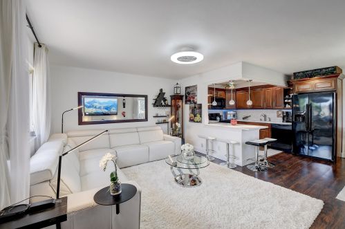 123 Saxony C, Delray Beach FL  33446-1828 exterior