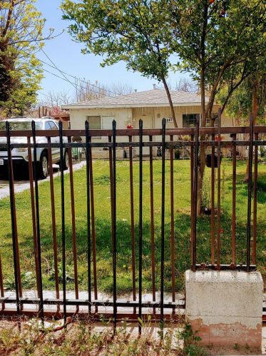 847 3rd St, San Bernardino, CA 92410-4912