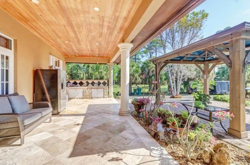 360 15th St, Naples FL  34117-3337 exterior