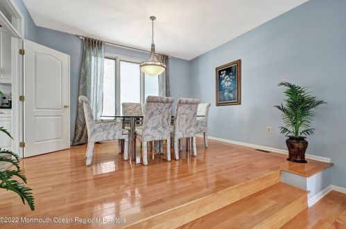 167 Ln Quinta Ct, Holmdel Village NJ  07733-2536 exterior