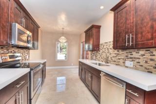 1220 Coast Hwy, Laguna Beach CA  92651-3182 exterior