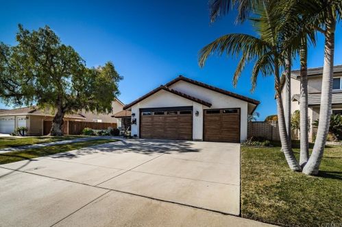 3619 Laredo St, Carlsbad, CA 92010-2173