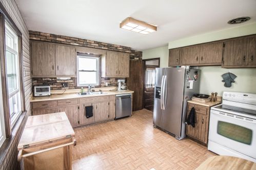 11201 Mount Vernon Ave, Milwaukee WI  53226-4139 exterior