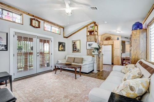 3000 Michoacan Dr, Del Valle, TX 78617-2333
