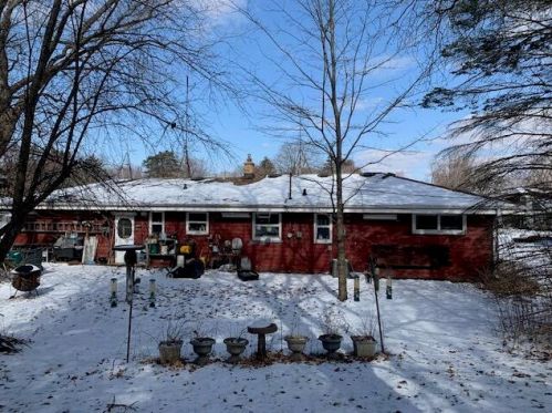 445 Fairview Ct, Chenequa, WI 53029-1501