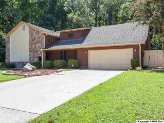1723 Millican Pl, Huntsville, AL 35816-1107