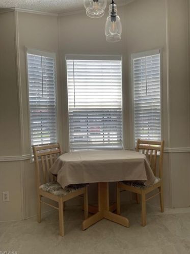 97 Isle Of Saint Thomas, Naples FL  34114-9401 exterior