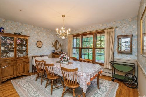 10 Woodfield Ave, Northport NY  11768-2439 exterior