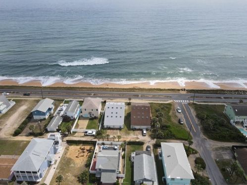 2042 Oceanshore Blvd, Flagler Beach FL 32136-2772 exterior
