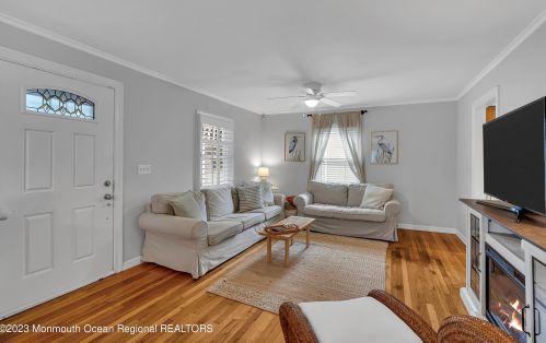 2811 Hayes St, Belmar, NJ 07719-4131