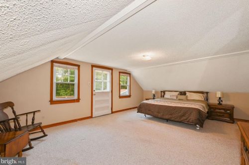 12 Cedar Ave, Berlin Boro NJ  08009-1302 exterior