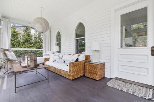 13 Academy Ln, Lyme CT  06371-2312 exterior