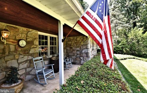 351 Wedgewood Dr, Pottstown, PA 19465-8628