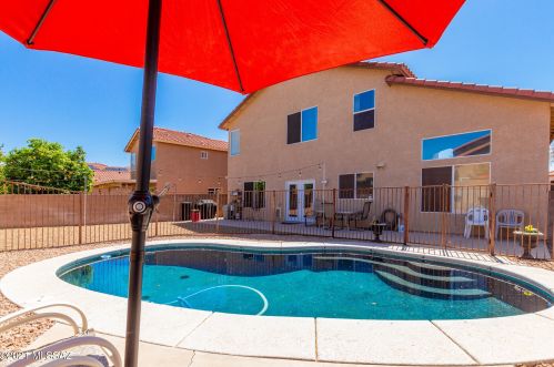 8985 Rainsage St, Tucson, AZ 85747-5329