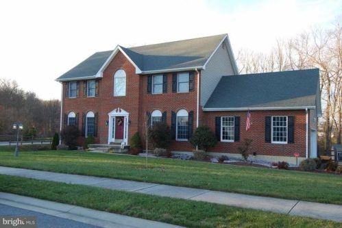 2 Samson Ct, Bear, DE 19701-4838