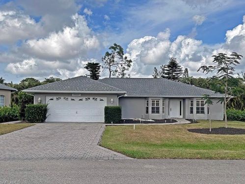 10247 Enoch Ln, Bonita Springs, FL 34135-7628