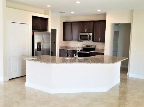 1302 Edinburgh Dr, Fort Pierce, FL 34953-6839