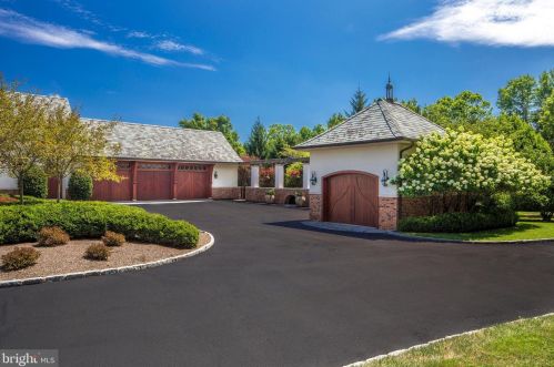 1127 Charing Cross Rd, Prospectville, PA 19002-2092