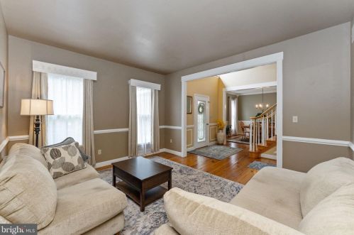 185 Clover Ln, Perkiomenville PA  18074-9485 exterior