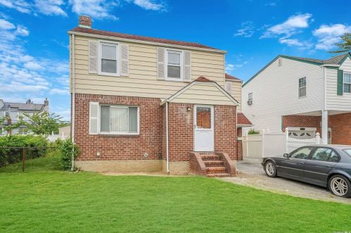 184 Fallon Ave, Floral Park, NY 11003-3610