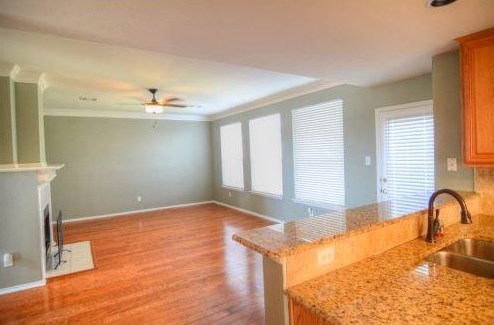 2421 Hunters Run Dr, Plano, TX 75025-4767