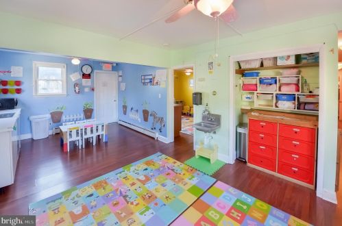 300 White Horse Pike, Camden NJ  08107-1309 exterior