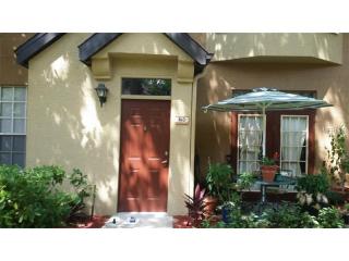 6320 Raleigh St, Orlando, FL 32835-5610