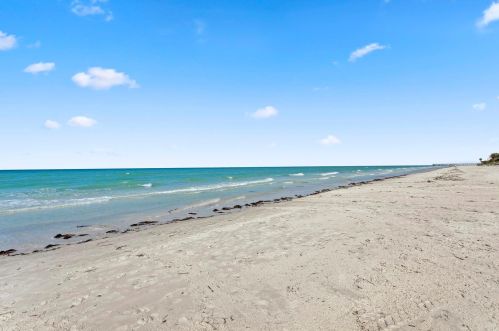 15912 Gulf Blvd, Saint Petersburg, FL 33708-1736