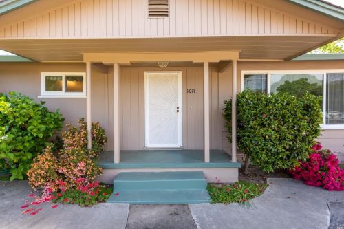 1074 Yuba Dr, Santa Rosa CA  95407-7336 exterior