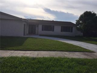 9040 103rd Ave, Miami, FL 33176-1609