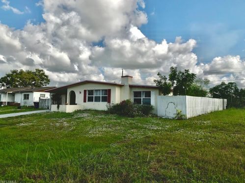 314 Rushmore Ave, Lehigh Acres, FL 33936-7136