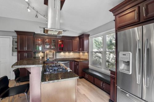 14 Utopian Pl, Airmont NY  10901-7715 exterior