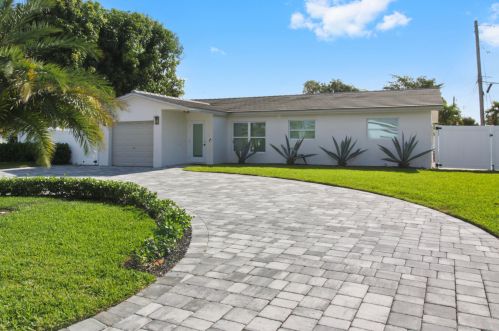 2798 2nd Ave, Boca Raton, FL 33431-6849