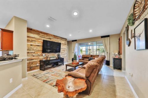 10719 Carloway Hills Dr, Wimauma FL  33598-6140 exterior