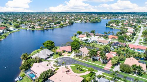 2022 Sunderland Ave, West Palm Beach FL  33414-7715 exterior