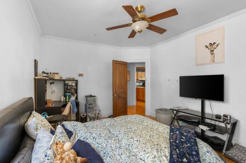 3000 Murray Ave, Milwaukee WI 53211-3205 exterior