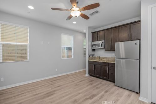 3796 Vine Maple Rd, San Bernardino CA  92407-9020 exterior