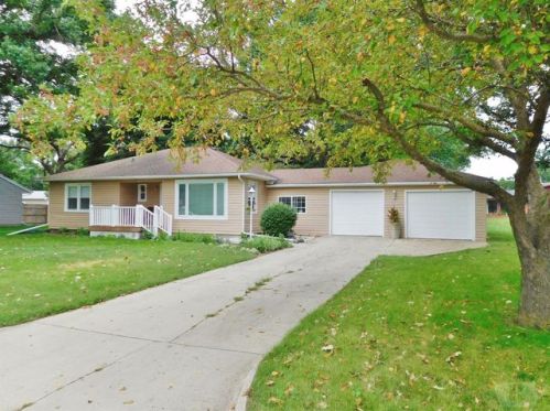 1104 Mcduffie Dr, Jefferson, IA 50129-2609