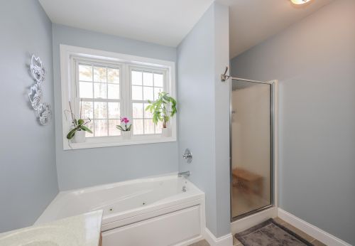 39 Bradford Cir, Hillsboro NH  03244-4864 exterior