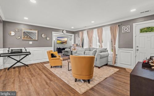 28 Buckingham Dr, Willingboro NJ  08046-1623 exterior