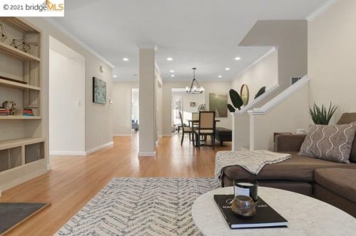 5525 Balboa Dr, Oakland CA 94611-2313 exterior