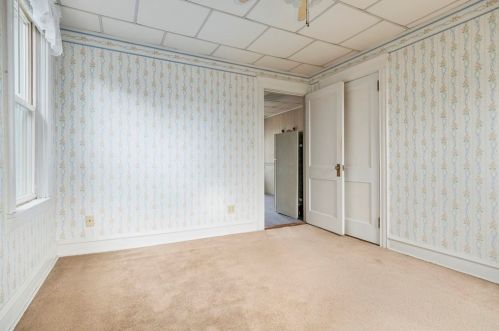 10 Burke St, Fall River MA 02720-6903 exterior